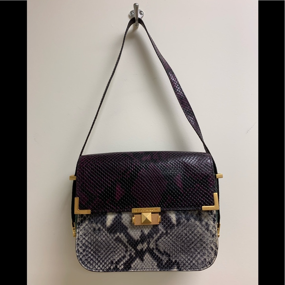 Adjustable shoulder bag in tri-colored python